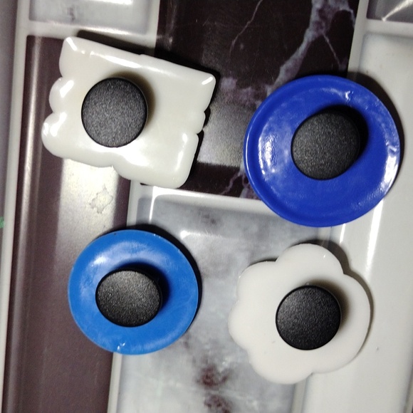 Blue Themed Dog Lover Shoe Charms Set of 4 Frenchie, 2 Paw Prints, Dog Dad NEW - Picture 3 of 3